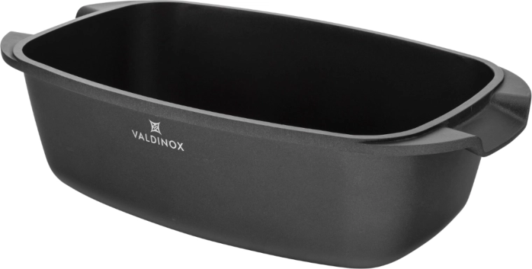 Rectangular shape and practical handles for easy handling