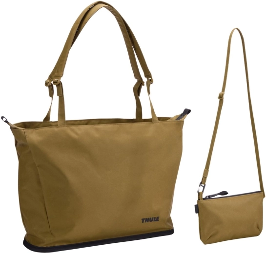 Practical organization including a removable pouch