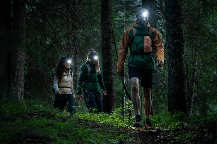 Powerful and versatile lighting up to 450 lm