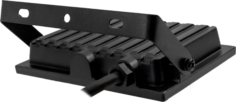 Slim body with efficient cooling