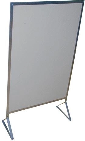 Защитен екран за печка NEFALIT със стойка 74 × 61 cm (750 °C)