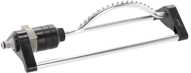 Garden oscillating sprinkler with adjustable range