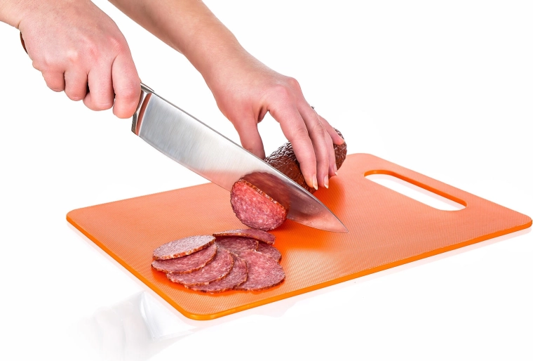 Stable cutting for fruit, vegetables, and cold cuts