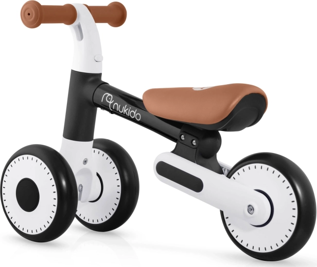Stable tricycle design for first rides
