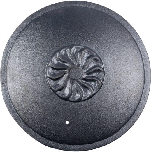 Lid for better stewing and fuller flavor