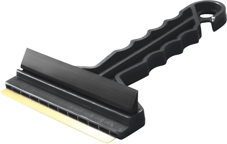Rubber squeegee for a clean finish