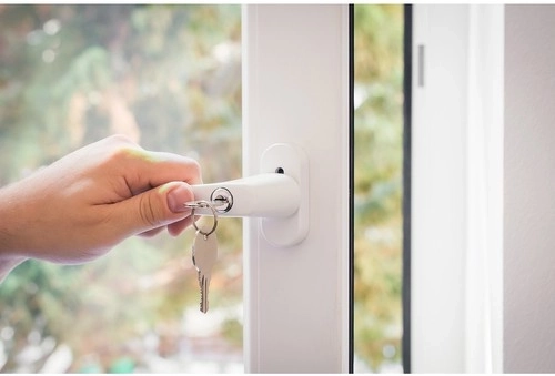 Key lock for greater child safety