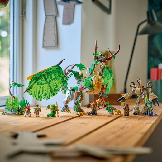 Extra play features: a tree with a secret weapon and a mech suit