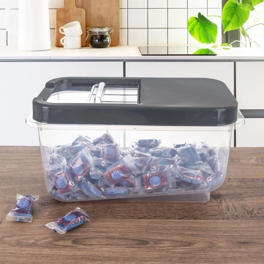 Clear storage without mess