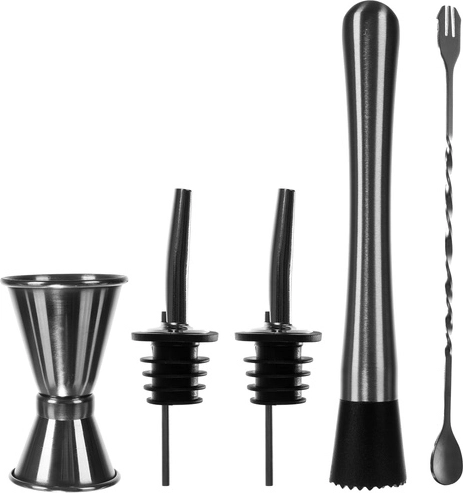 Muddler and pour spouts for bolder flavor and less spilling