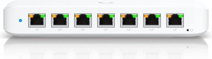 Unifi суич 8-портов PoE 42W