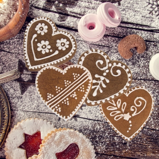 Ideal size for small cookies and decorations