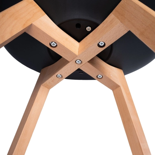 Stable wooden legs and sturdy construction