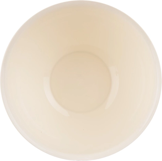 23.5 cm diameter for versatile use