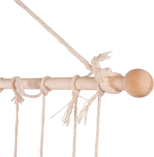 Sturdy wooden rod and durable strings