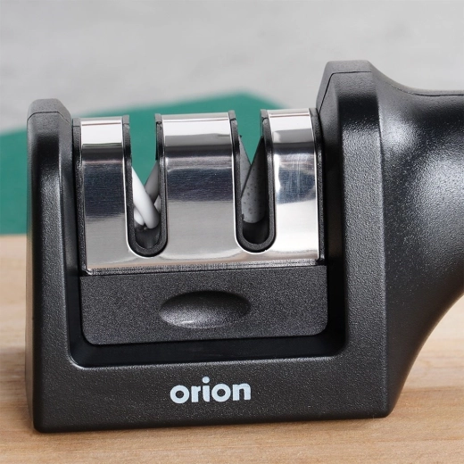Universal for steel knives