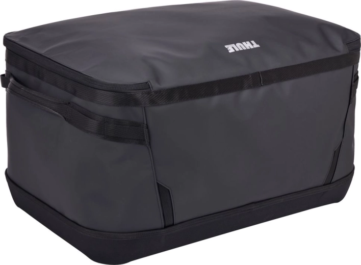 Protection from moisture and dirt