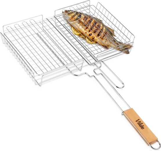 Vilde metal grilling basket with wooden handle 41.5 × 28 cm