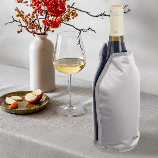 A stylish and practical table accessory