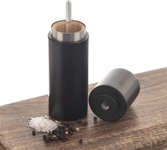 For spices for fresh aroma when serving