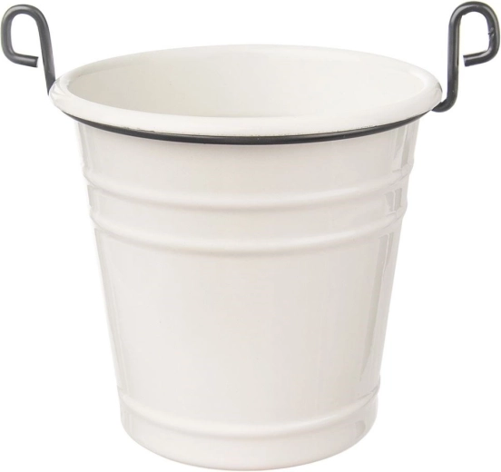 Versatile use in the kitchen and at home