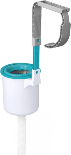 Лесен монтаж на стената на басейна