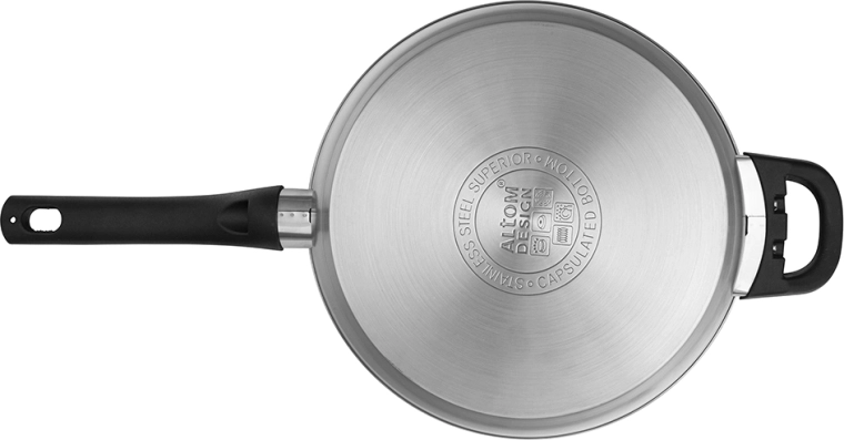 Sturdy stainless steel base and comfortable handles