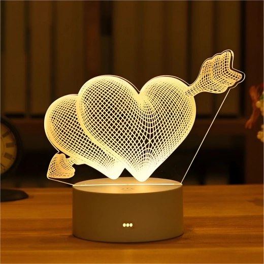 Striking 3D illusion effect of hearts
