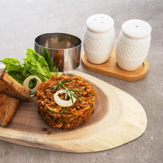 Stylish serving for any occasion