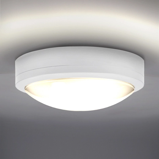 Energy-saving LED with powerful output