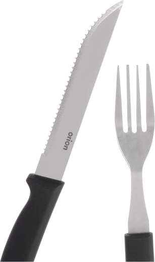 Serrated knife for easy portioning