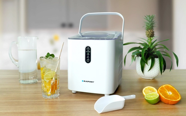 Ice in 8–9 minutes, output up to 12 kg/day
