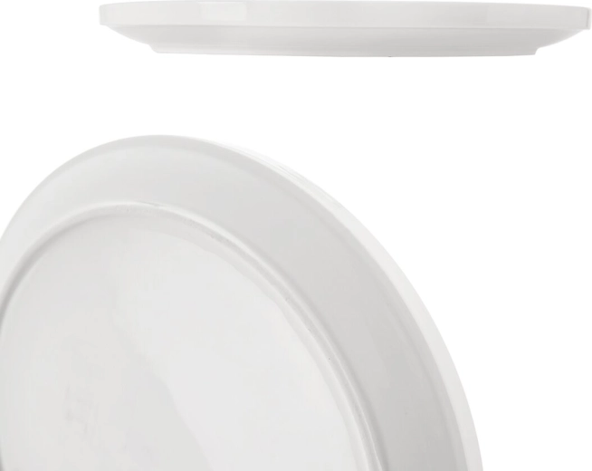 Ideal size for desserts and smaller portions