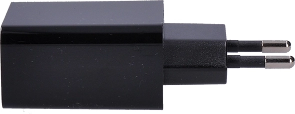 Compact design and universal input