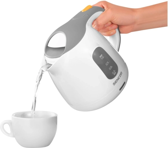 Comfortable and controlled pouring