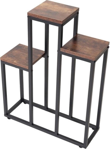 Antique oak décor for a cozy look