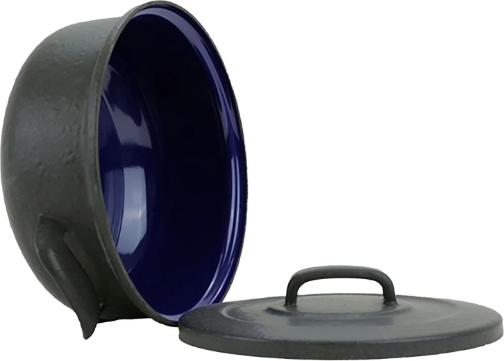 Dark blue enamel for hygienic cooking