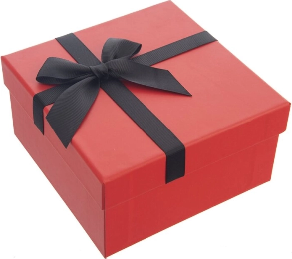 Red gift paper box 15.5 × 15.5 × 8 cm