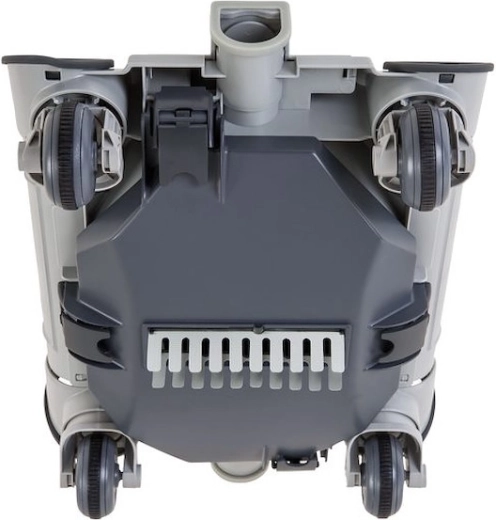 Stable drive for smooth movement along the bottom