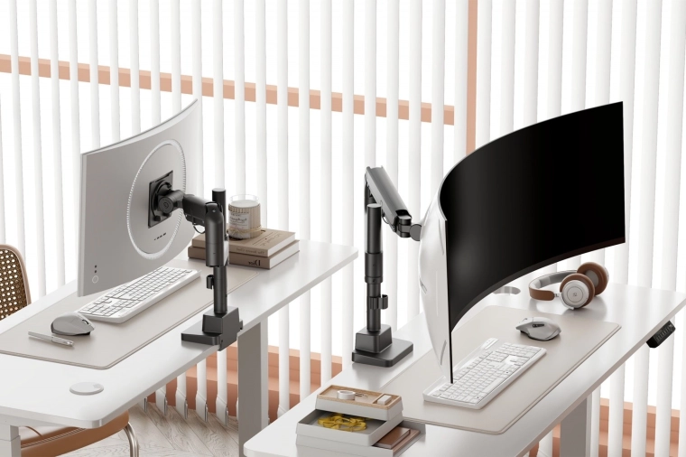 Fast installation and a tidy desk