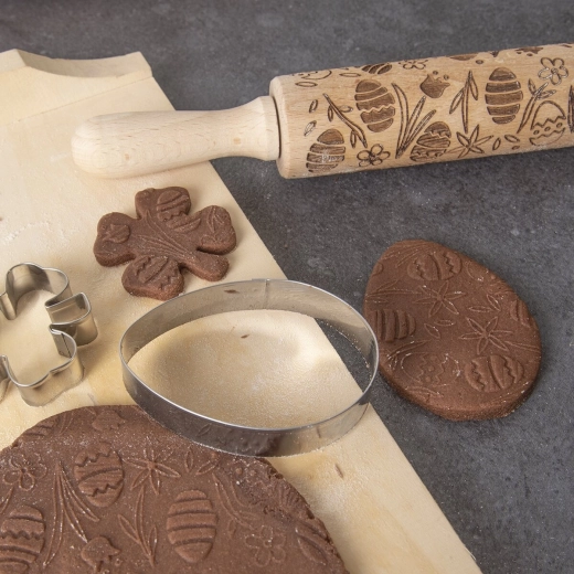 For dough and cake-decorating materials