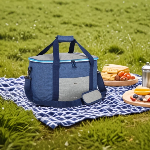 Comfortable carrying and pockets