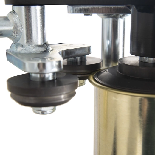Guide and rolling mechanism for an even seal