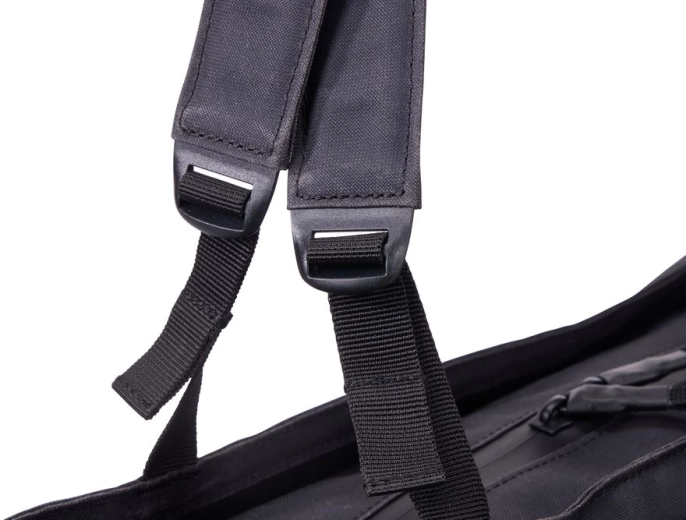 Comfortable carry and adjustable straps