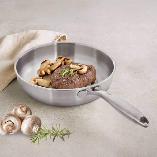 26 cm diameter – ideal universal size