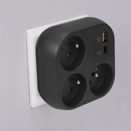 Backlit switch for easy power off