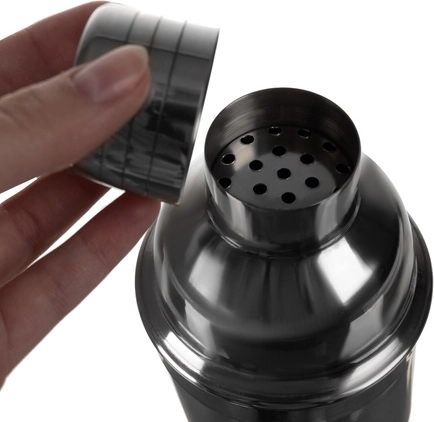 700 ml shaker with strainer for clean pouring