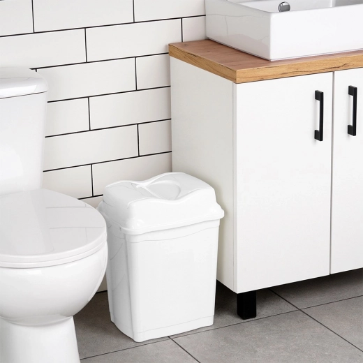Compact size for small kitchens and bathrooms