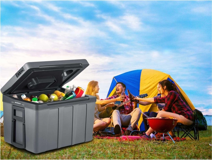 Large 50 l capacity for family or a group of friends