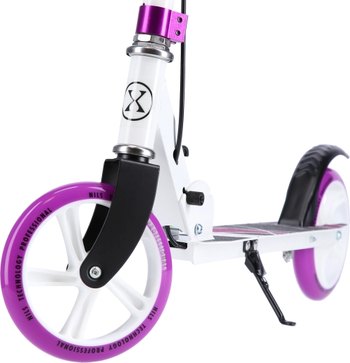Large 180 mm wheels for a smooth ride